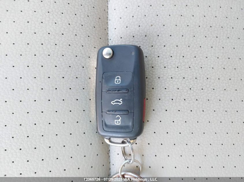 2017 Volkswagen Tiguan Comfortline VIN: WVGMV7AX4HK006774 Lot: 12365726