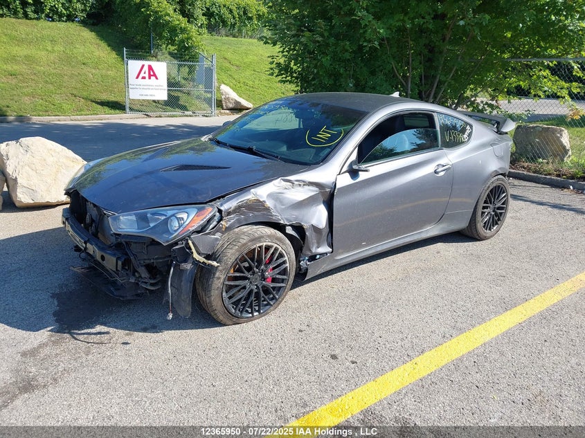 2016 Hyundai Genesis 3.8 R-Spec VIN: KMHHT6KJ1GU133884 Lot: 12365950