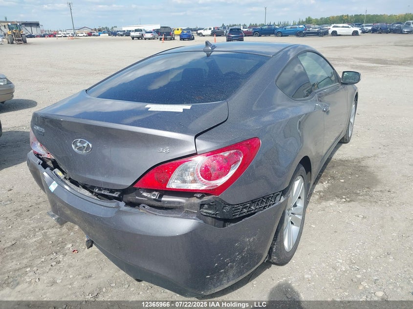 2010 Hyundai Genesis Coupe 3.8L VIN: KMHHU6KH1AU040624 Lot: 12365966