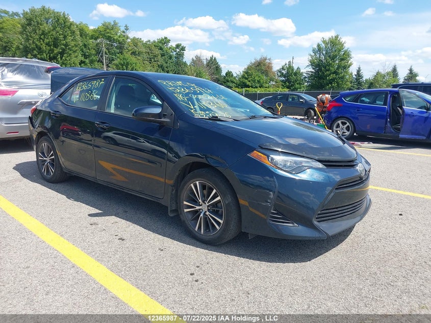 2T1BURHE8JC110366 2018 Toyota Corolla Le auction photo 1