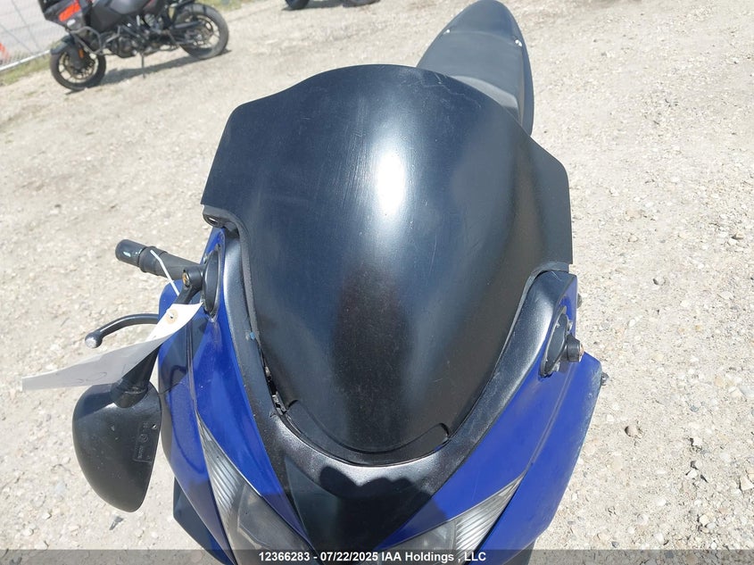 2005 Suzuki Gsf650 S VIN: JS1GP73A352100171 Lot: 12366283