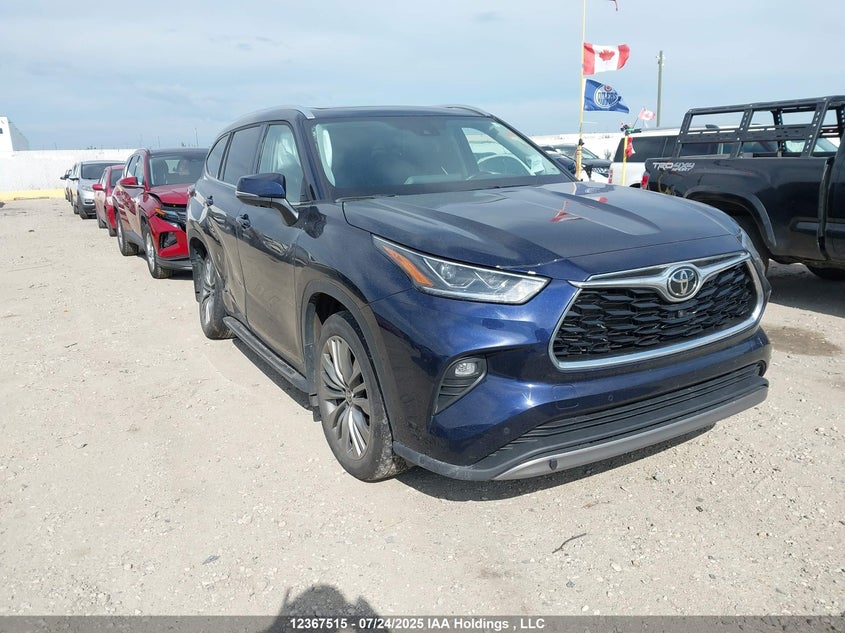2022 Toyota Highlander VIN: 5TDFZRBHXNS255136 Lot: 12367515