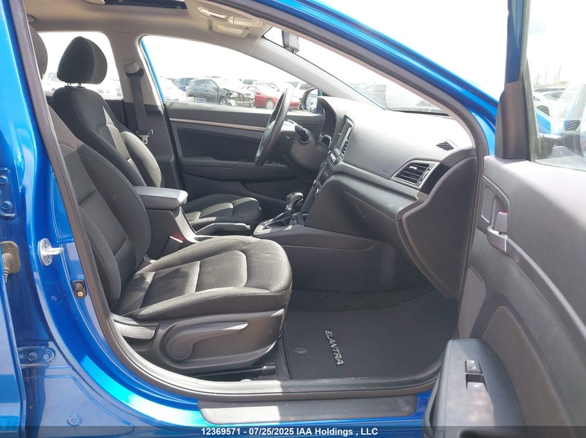 KMHD84LF7HU110383 2017 HYUNDAI ELANTRA photo no. 5