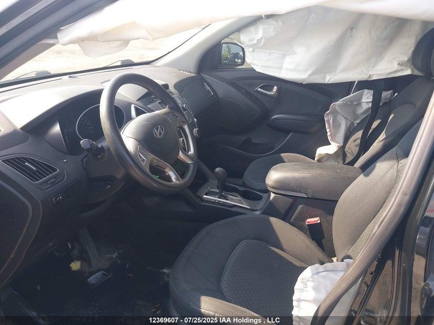 2011 Hyundai Tucson Gl VIN: KM8JT3AC5BU215340 Lot: 12369607