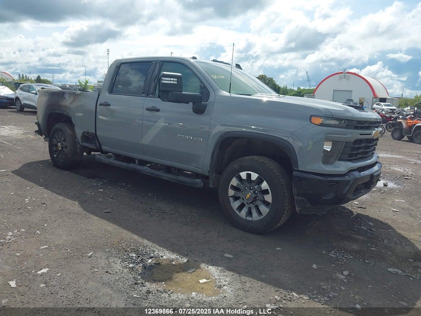 2GC4YMEY7R1155825 2024 Chevrolet Silverado K2500 Custom auction photo 1