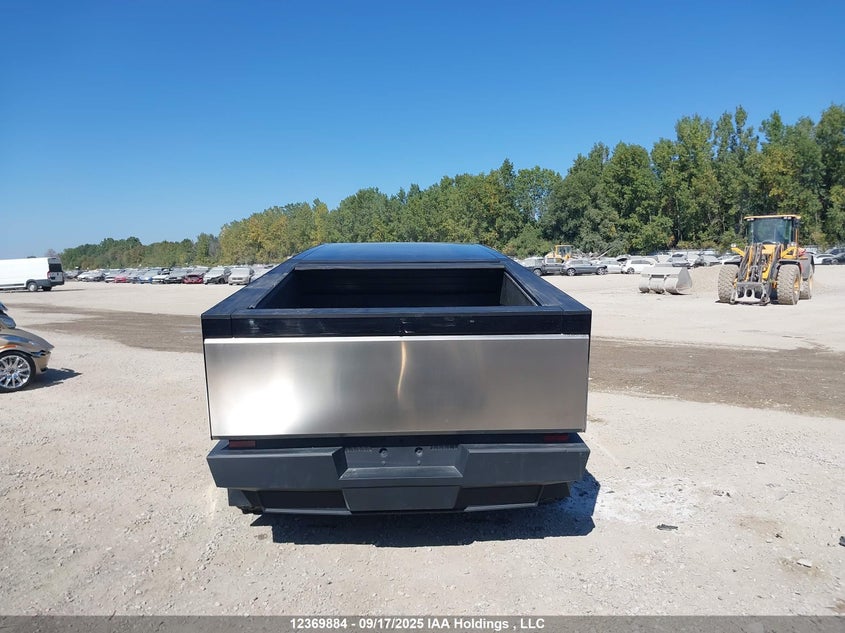 2024 Tesla Cybertruck Cyberbeast VIN: 7G2CEHEE8RA038702 Lot: 12369884