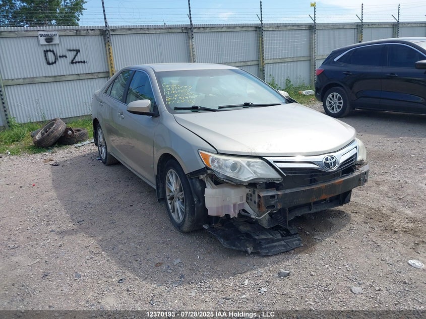 4T1BF1FK1EU372755 2014 Toyota Camry L/Se/Le/Xle auction photo 1