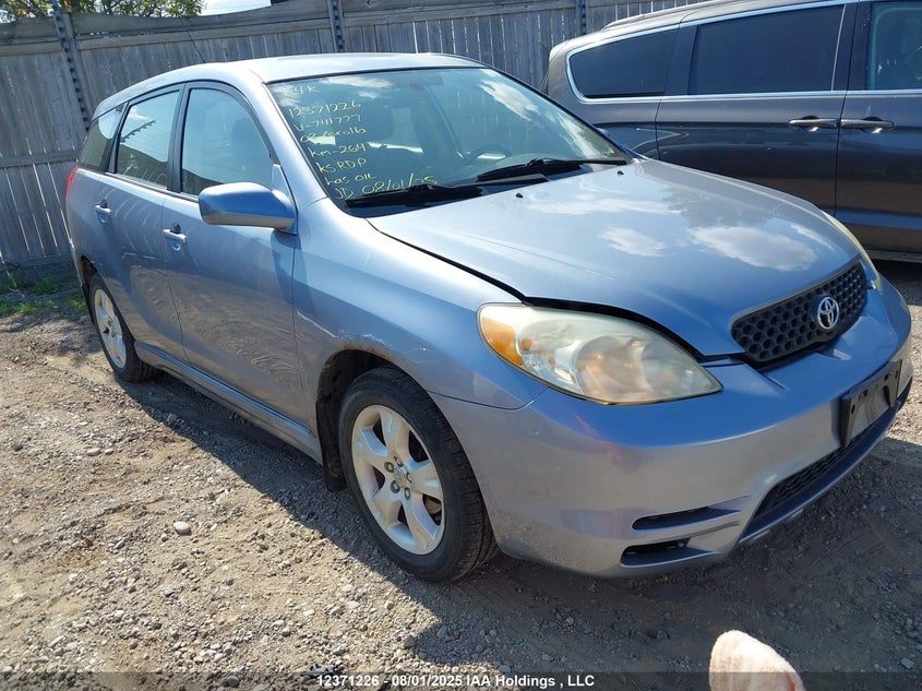 2T1KR32E33C741777 2003 Toyota Corolla Matrix Xr auction photo 1