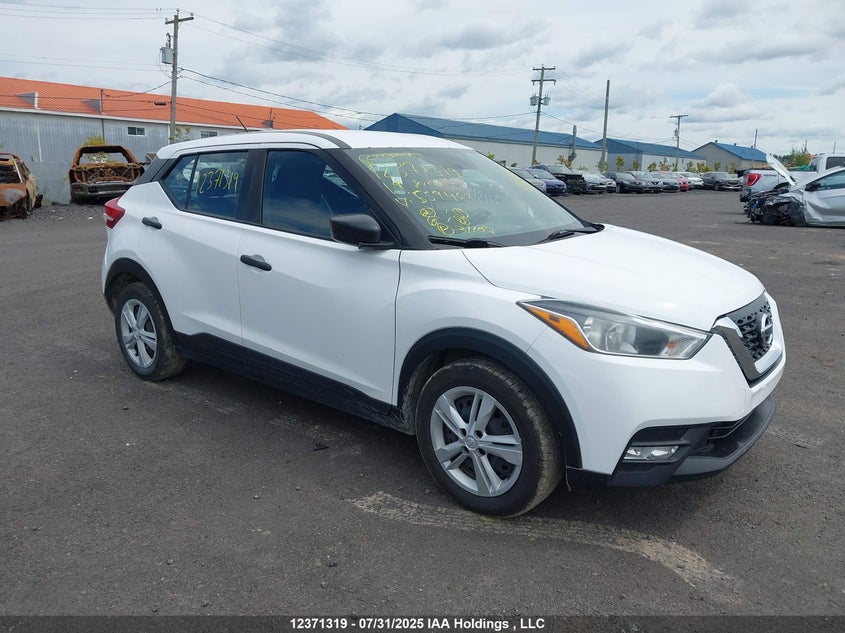 2019 Nissan Kicks S/Sr/Sv VIN: 3N1CP5CU7KL559462 Lot: 12371319