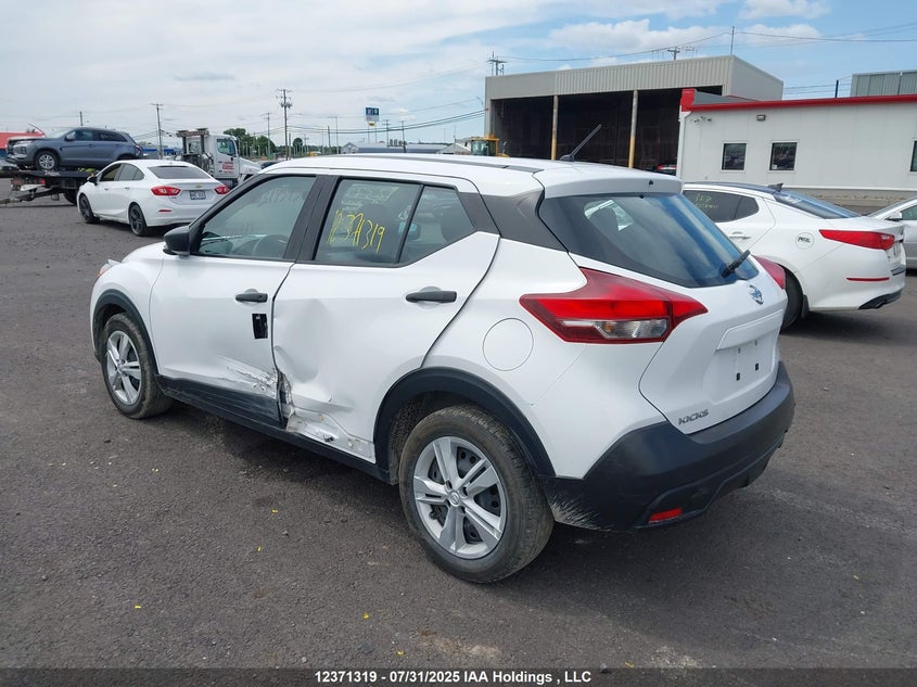 2019 Nissan Kicks S/Sr/Sv VIN: 3N1CP5CU7KL559462 Lot: 12371319