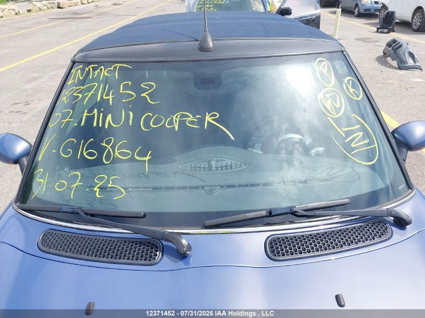 2007 Mini Cooper VIN: WMWRF33537TG16864 Lot: 12371452
