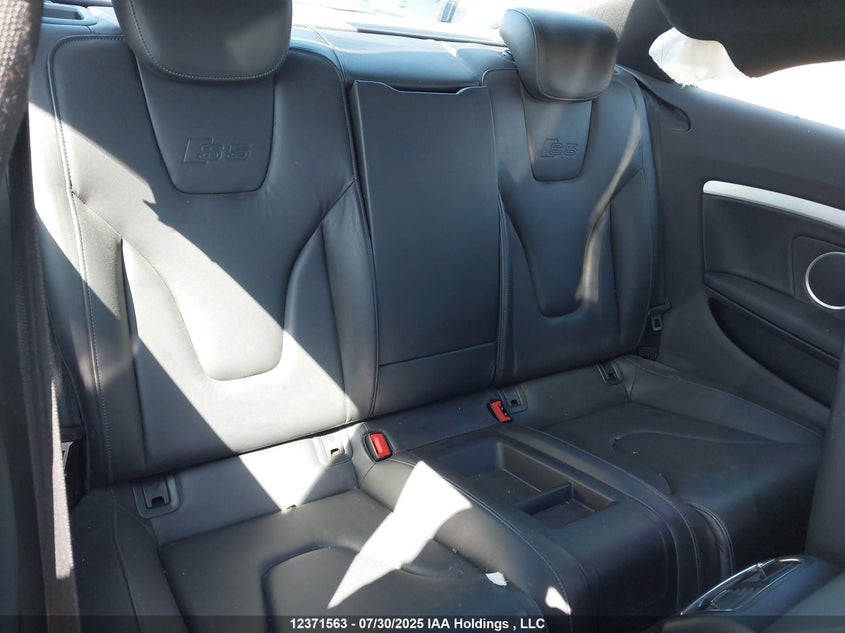 2009 Audi S5 4.2L VIN: WAURV68T99A040950 Lot: 12371563