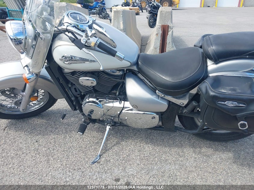 2004 Suzuki Vl800 VIN: JS1VS54A542105072 Lot: 12371775