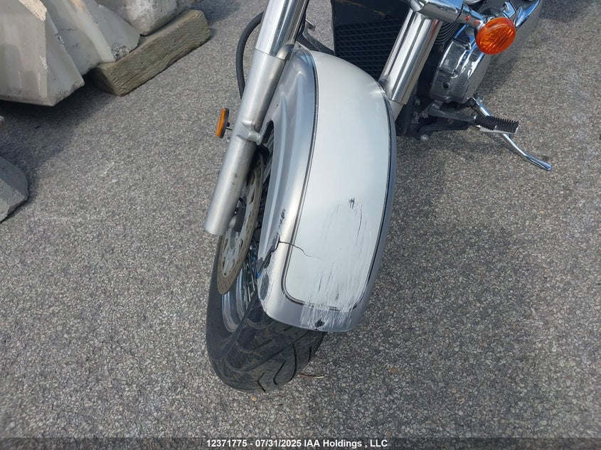 2004 Suzuki Vl800 VIN: JS1VS54A542105072 Lot: 12371775