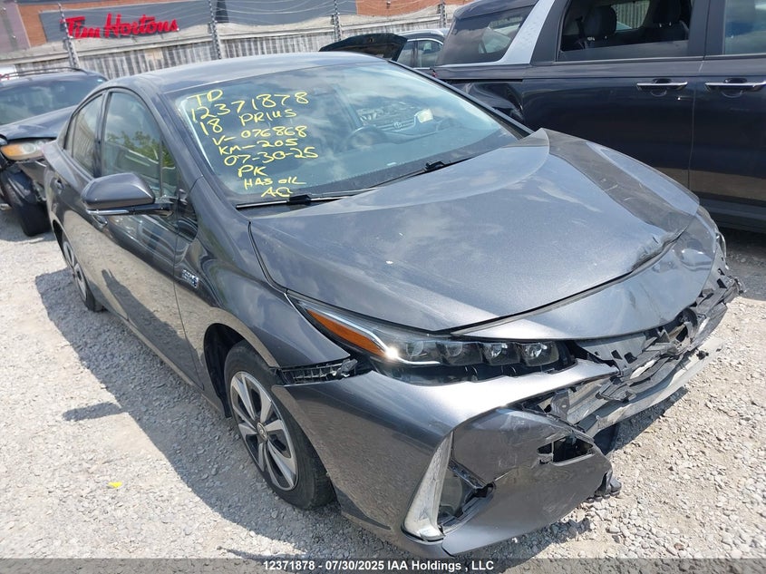 JTDKARFP6J3076868 2018 Toyota Prius Prime Upgrade auction photo 1