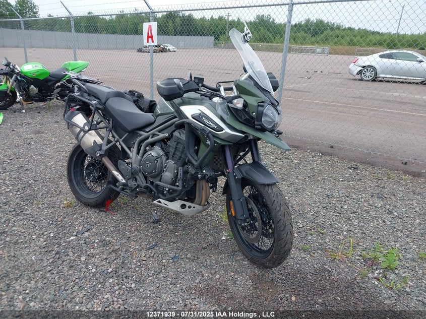 SMTF43XBXJJ867071 2018 Triumph Motorcycle Explorer Xcx auction photo 1