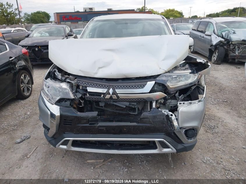 2019 Mitsubishi Outlander Es VIN: JA4AZ2A39KZ605271 Lot: 12372178