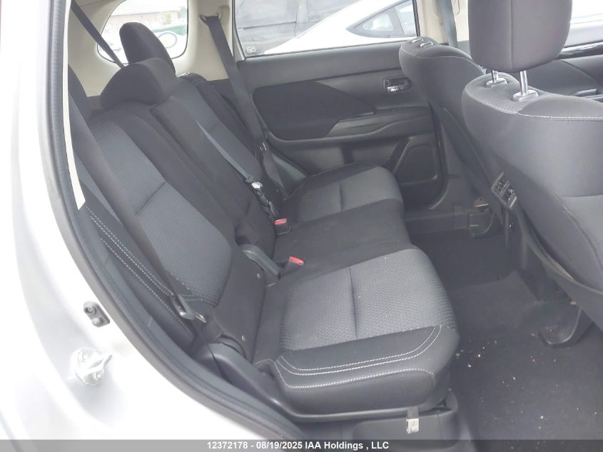 2019 Mitsubishi Outlander Es VIN: JA4AZ2A39KZ605271 Lot: 12372178