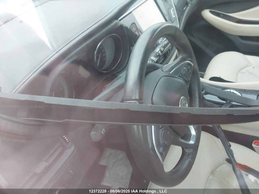 2018 Buick Envision Preferred VIN: LRBFXCSA5JD017379 Lot: 12372228