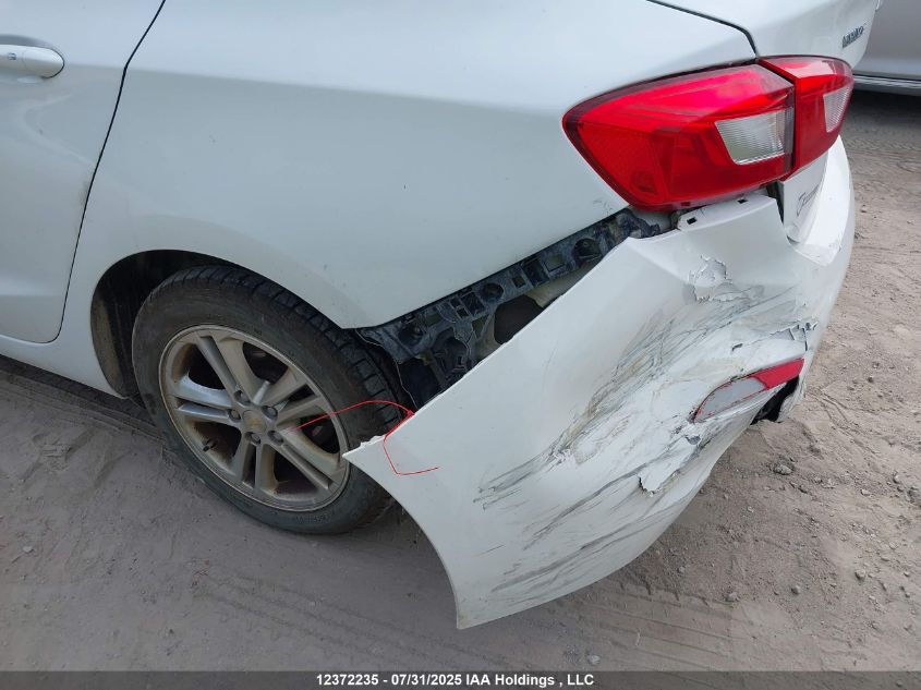 2018 Chevrolet Cruze Lt VIN: 1G1BE5SM0J7210025 Lot: 12372235