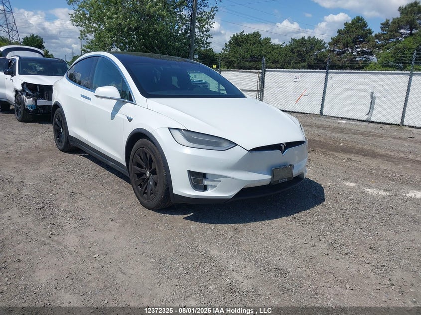 5YJXCAE21JF089957 2018 TESLA MODEL X photo no. 19