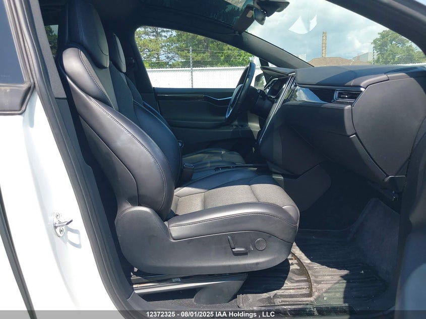 5YJXCAE21JF089957 2018 TESLA MODEL X photo no. 5