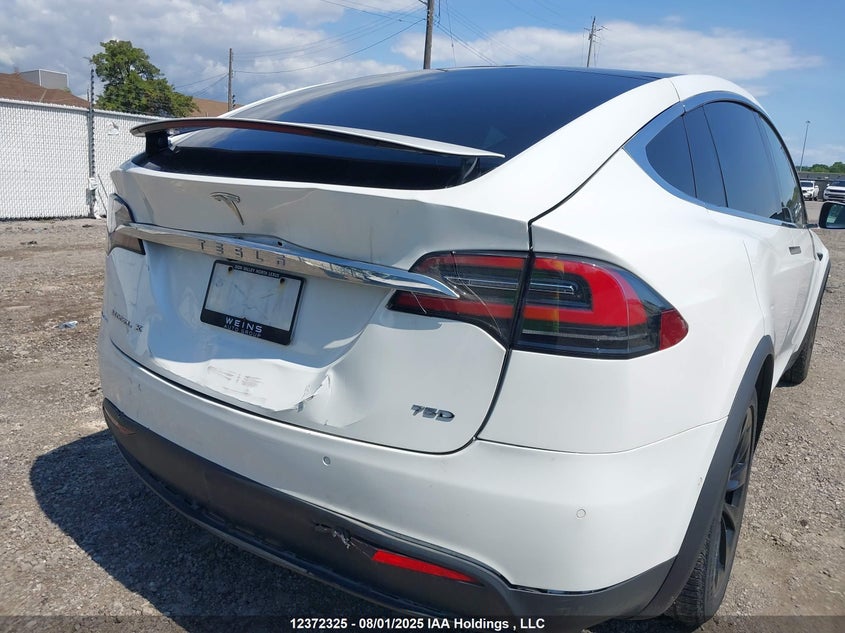 5YJXCAE21JF089957 2018 TESLA MODEL X photo no. 6