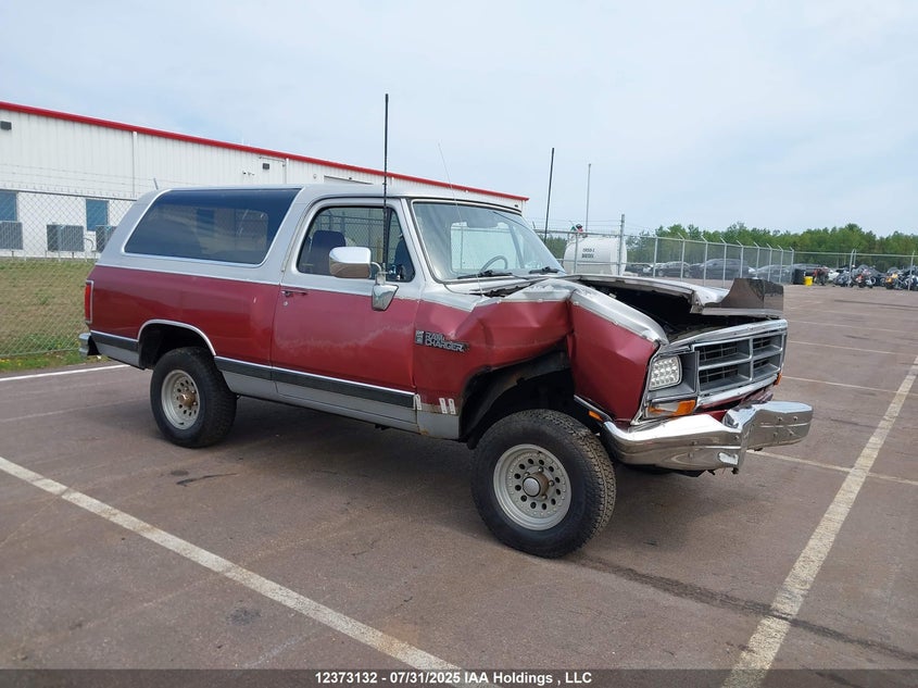 3B4GM17ZXKM905565 DODGE RAMCHARGER Photo 1