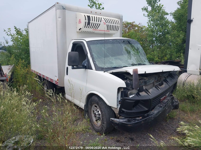 1GD072BA8E1171301 2014 GMC Savana Cutaway 3500 1Wt auction photo 1