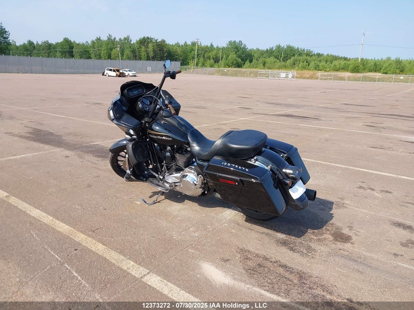 5HD1KGMA2CB605843 2012 HARLEY-DAVIDSON ROAD GLIDE photo no. 3