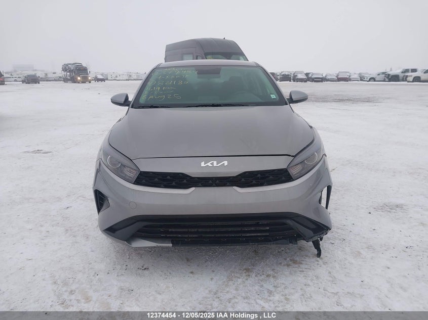 3KPF24AD9RE821180 2024 KIA FORTE photo no. 13