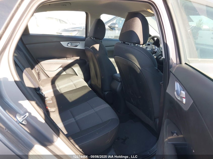 3KPF24AD9RE821180 2024 KIA FORTE photo no. 8