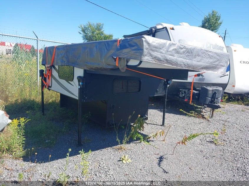 4X4SSZ107FN104755 2015 Forest River Palomino auction photo 1