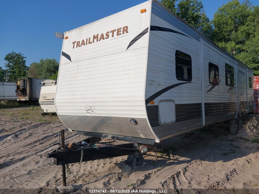 1NL1GTU21B1045744 2011   photo no. 2