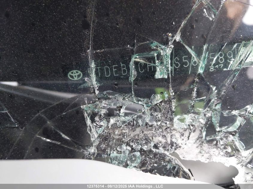 2023 Toyota Highlander Hybrid Limited/Hybrid Platinum VIN: 5TDEBRCH1PS586589 Lot: 12375314