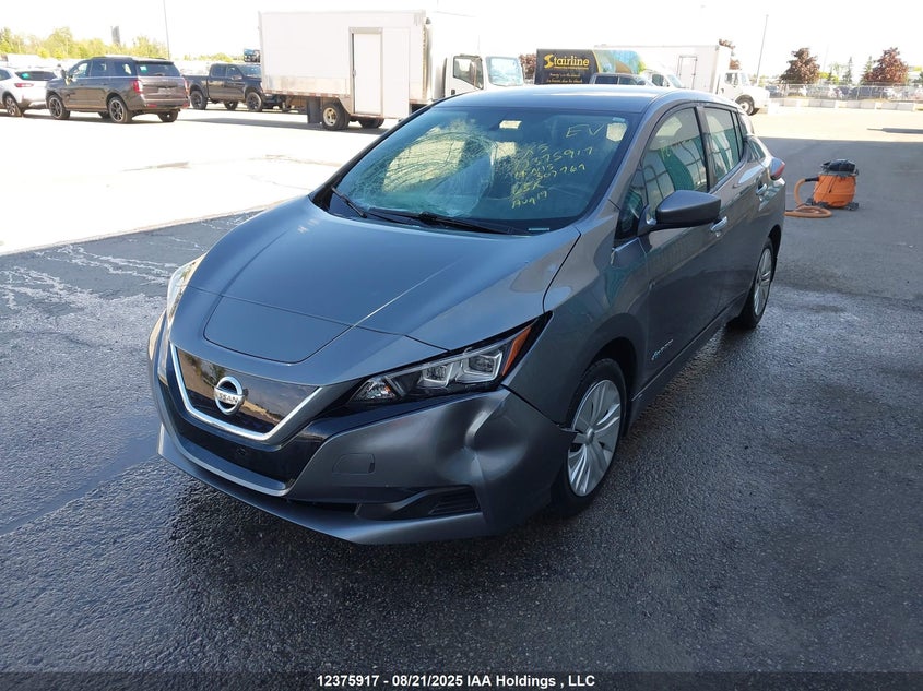 1N4AZ1CPXJC307769 2018 NISSAN LEAF photo no. 2