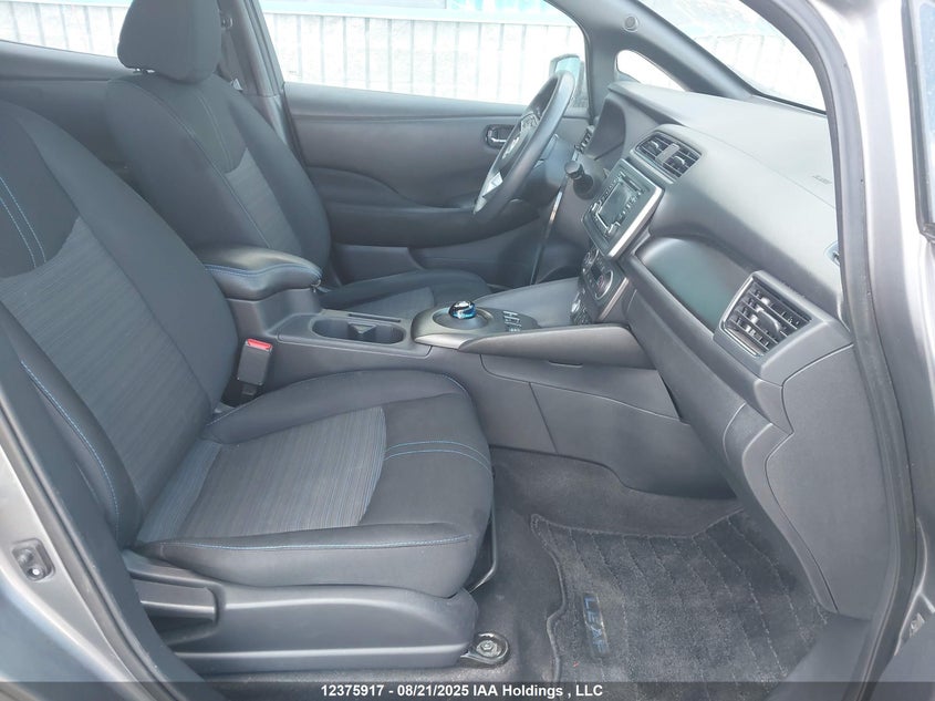 1N4AZ1CPXJC307769 2018 NISSAN LEAF photo no. 5