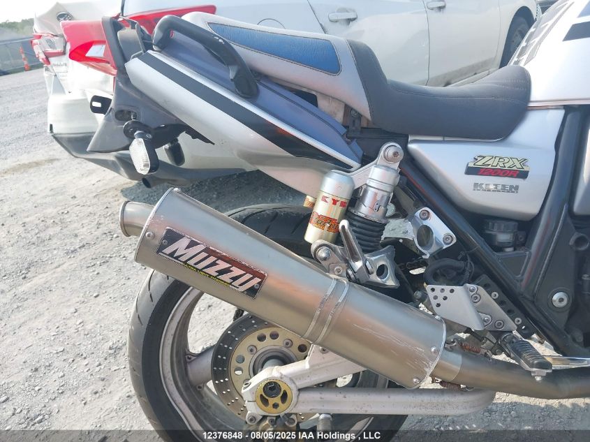 2003 Kawasaki Zr1200 A VIN: JKAZR9A193A028266 Lot: 12376848