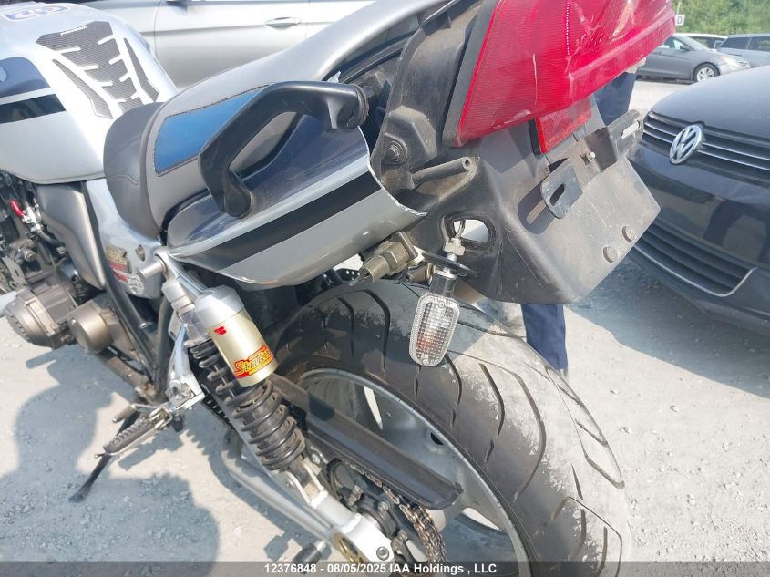 2003 Kawasaki Zr1200 A VIN: JKAZR9A193A028266 Lot: 12376848