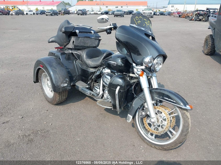 5HD1MAFA2KB859037 2019 Harley-Davidson Flhtcutg auction photo 1