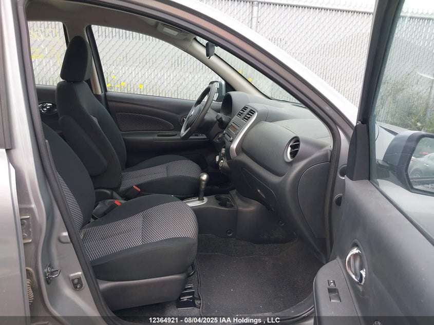 2015 Nissan Micra S/Sr/Sv VIN: 3N1CK3CP2FL221261 Lot: 12364921X