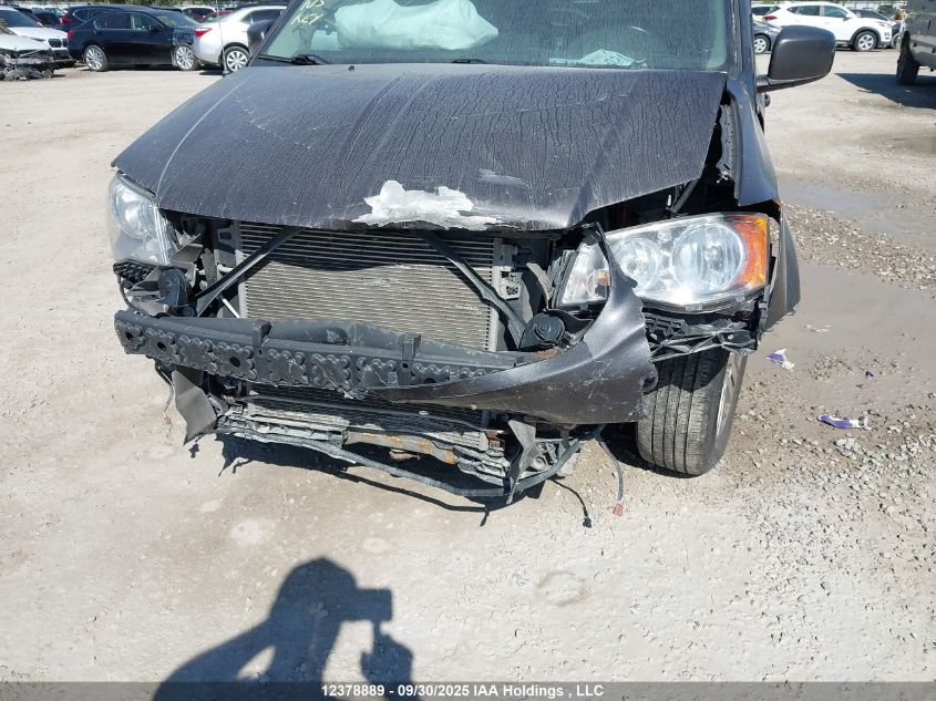 2017 Dodge Grand Caravan Crew VIN: 2C4RDGDG1HR775422 Lot: 12378889