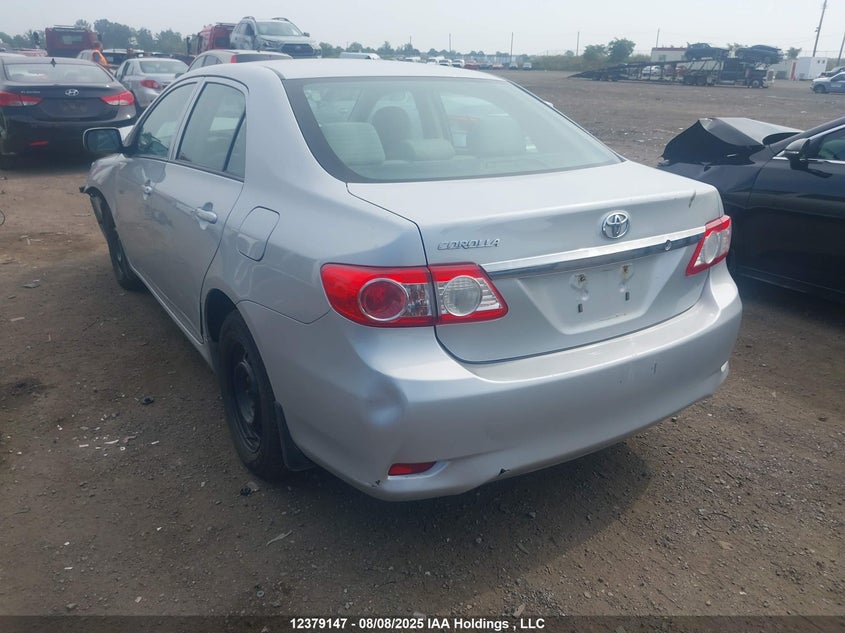 2T1BU4EE3DC049892 2013 TOYOTA COROLLA photo no. 3
