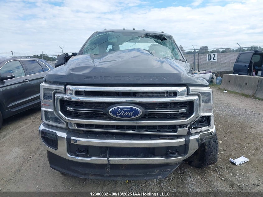 1FT8X3BT8MED36222 2021 FORD F350 photo no. 11