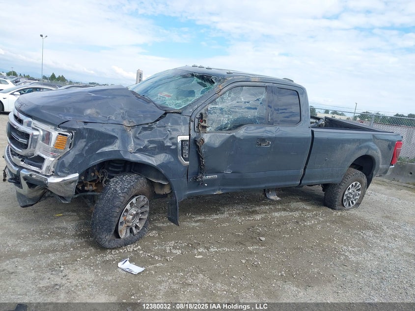 1FT8X3BT8MED36222 2021 FORD F350 photo no. 13