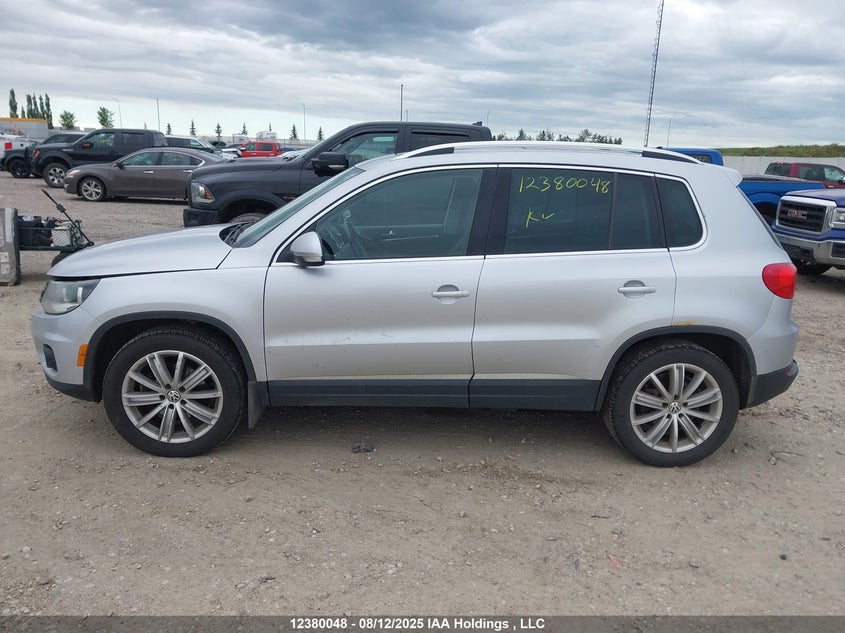 WVGJV3AX2EW547869 2014 VOLKSWAGEN TIGUAN photo no. 14