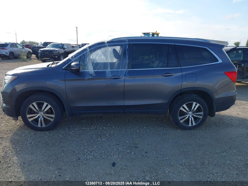 5FNYF6H77JB500911 2018 HONDA PILOT photo no. 14