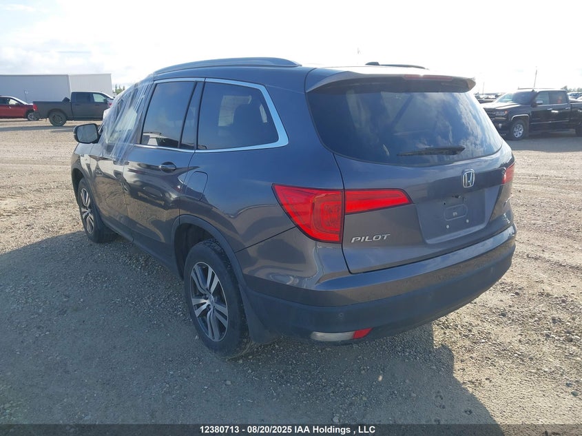 5FNYF6H77JB500911 2018 HONDA PILOT photo no. 3
