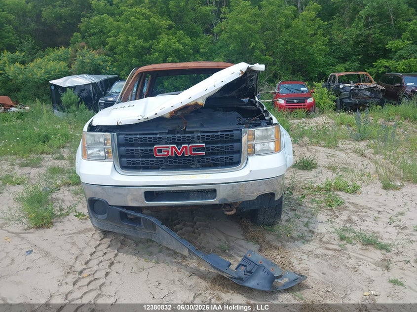 2012 GMC SIERRA PICKUP 6.0L V-8 322HP