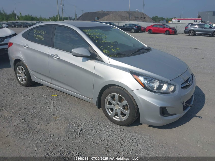 KMHCT4AE9DU299116 2013 Hyundai Accent Gl auction photo 1